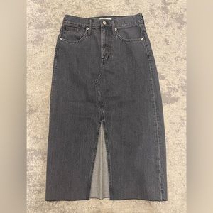 Madewell NWT midi washed grey denim skirt size 26